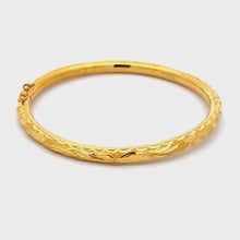 Load and play video in Gallery viewer, 24K Solid Yellow Gold Design Bangle 18.7 Grams

