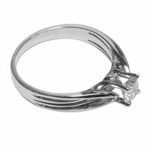 Load image into Gallery viewer, 18K White Gold Diamond Ring
