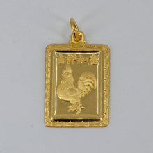將圖片載入圖庫檢視器 24K Solid Yellow Gold Rectangular Zodiac Rooster Chicken Pendant 3.7 Grams