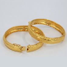 Load image into Gallery viewer, One Pair Of 24K Solid Yellow Gold Wedding Dragon Phoenix Bangles 20.7 Grams
