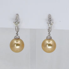 將圖片載入圖庫檢視器 18K White Gold Heart Shape Diamond South Sea Golden Pearl Hanging Hoop Earrings D0.74 CT