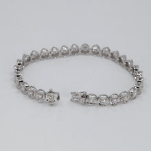 Load image into Gallery viewer, 18K Solid White Gold Diamond Bracelet D2.43 CT
