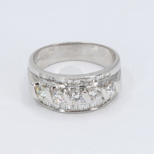 Load image into Gallery viewer, 18K White Gold Women Diamond Ring D0.80 CT
