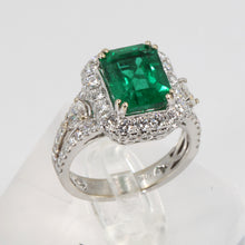 Load image into Gallery viewer, 18K White Gold Women Diamond Emerald Ring E3.80CT D1.67CT
