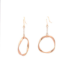 將圖片載入圖庫檢視器 18K Solid Rose Gold Twisted Hoop Earrings
