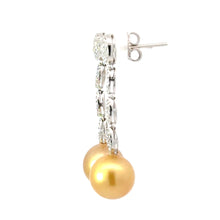 將圖片載入圖庫檢視器 14K White Gold Diamond South Sea Golden Pearl Hanging Earrings D0.63 CT
