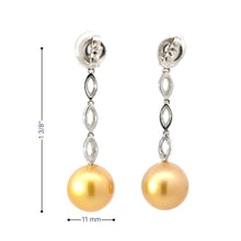 將圖片載入圖庫檢視器 14K White Gold Diamond South Sea Golden Pearl Hanging Earrings D0.63 CT
