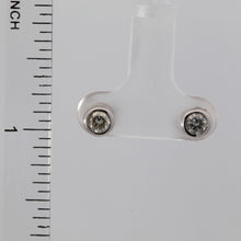 將圖片載入圖庫檢視器 18K Solid White Gold Diamond Stud Earrings D0.49 CT
