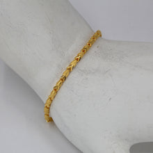 Load image into Gallery viewer, 24K Solid Yellow Gold Design Link Adjustable Bracelet 5.4 Grams
