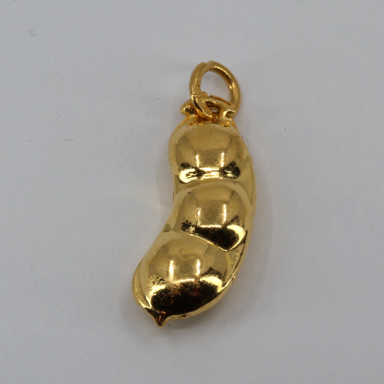 24K Solid Yellow Gold Puffy Pea Hollow Pendant 2.6 Grams