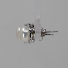 將圖片載入圖庫檢視器 14K White Gold White Culture Pearl Stud Earrings 2.6 Grams
