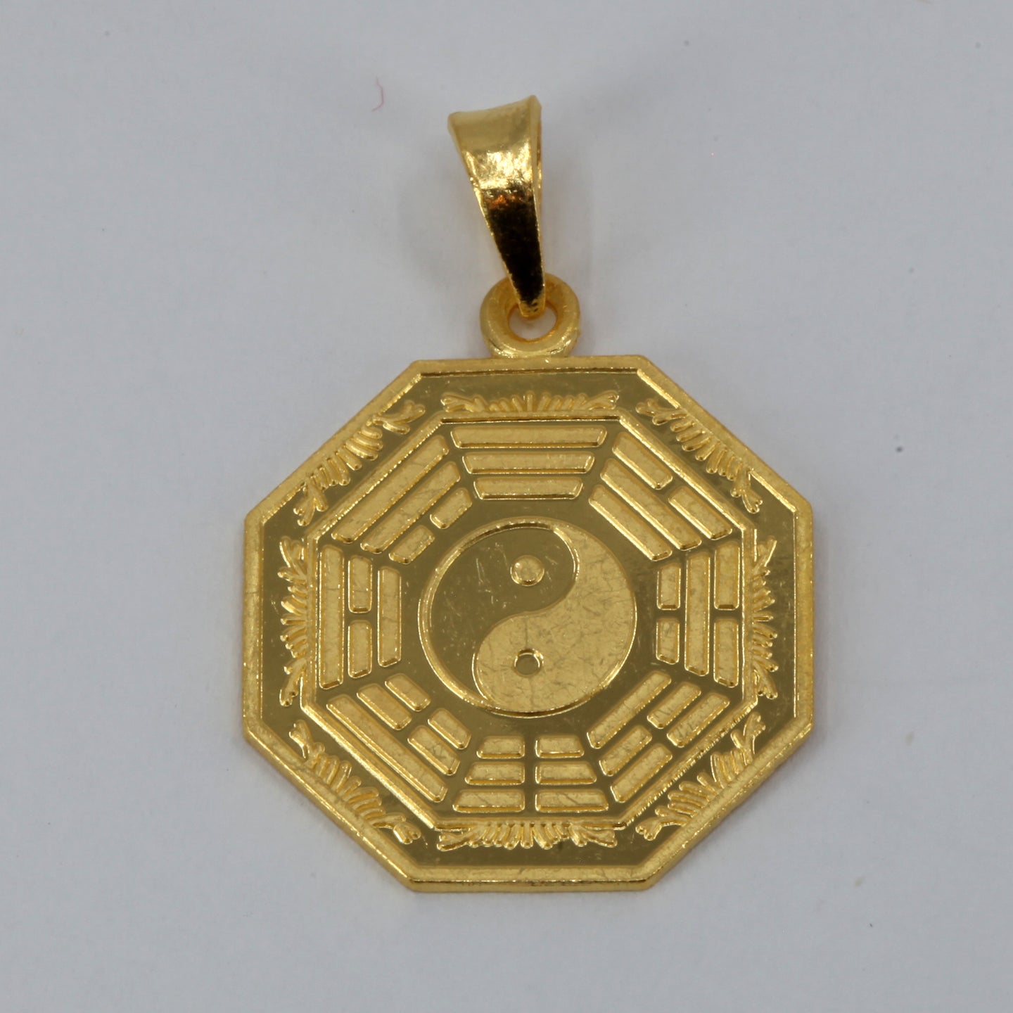 24K Solid Yellow Gold Ba Gua Bagua Yin Yang Tai Chi Pendant 5.6 Grams