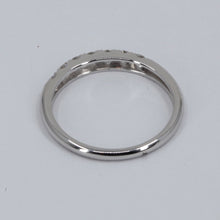 將圖片載入圖庫檢視器 18K Solid White Gold Diamond Ring Band D0.45 CT
