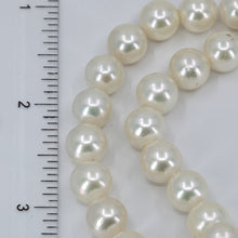 將圖片載入圖庫檢視器 White Culture Pearl Necklace with 14K White Gold Clasp 16.5&quot;
