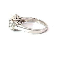 Load image into Gallery viewer, 14K White Gold Women Oval Diamond Ring GIA CD1.20CT SD1.15CT
