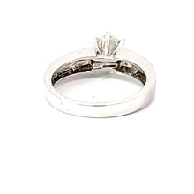 將圖片載入圖庫檢視器 18K Solid White Gold Diamond Ring CD0.71CT SD0.60CT GIA SI1 J
