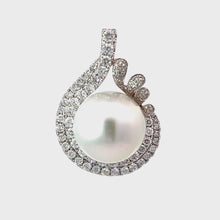 Load and play video in Gallery viewer, 18K White Gold Diamond South Sea White Pearl Pendant D1.50 CT
