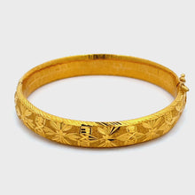 Load and play video in Gallery viewer, 24K Solid Yellow Gold Design Fook 福 Bangle 25.5 Grams
