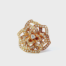 Load and play video in Gallery viewer, 18K Rose Gold Women Diamond Flower Ring D1.08 CT
