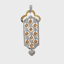 將影片載入圖庫檢視器並播放，18K Tri-Color Gold Diamond Design Pendant D1.78 CT
