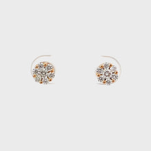 將影片載入圖庫檢視器並播放，18K Solid Rose Gold Diamond Stud Earrings D0.50 CT
