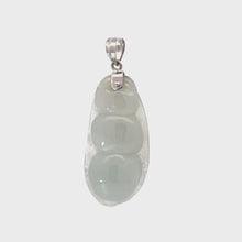 Load and play video in Gallery viewer, 14K Solid White Gold Jade Pea Pendant 4.0 Grams
