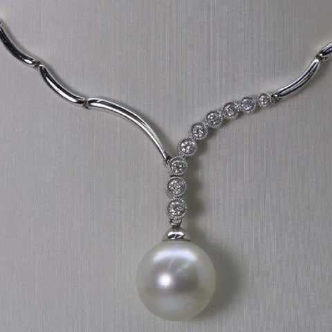 18K White Gold Diamond South Sea White Pearl Necklace