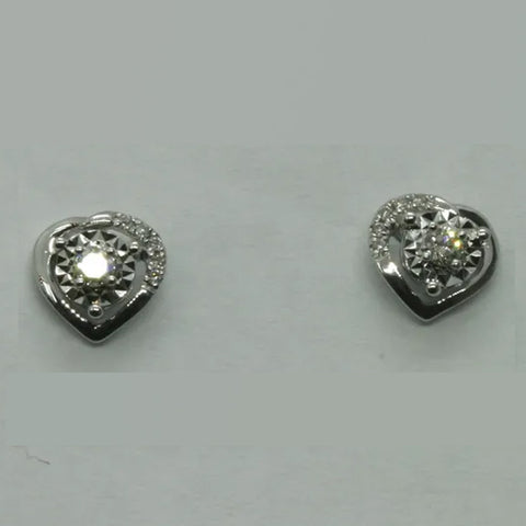 18K White Gold Diamond Heart Earrings