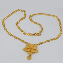 將圖片載入圖庫檢視器 24K Solid Yellow Gold Wedding Single Flower Chain Necklace 8.5 Grams 16.5&quot;
