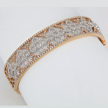 Load image into Gallery viewer, 18K White Rose Gold Diamond Flower Bangle D2.89 CT

