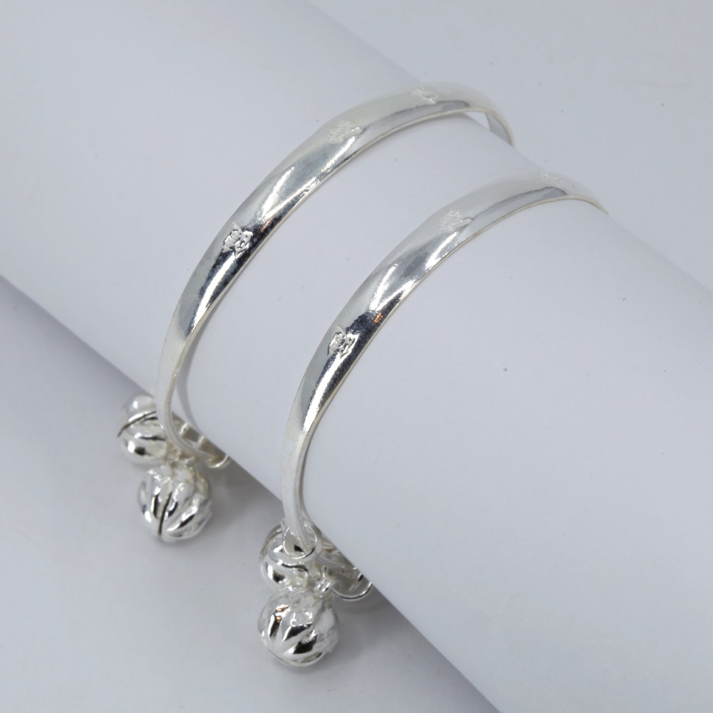 One Pair Of 925 Sterling Silver Jingle Bells Baby Bangles 14 Grams