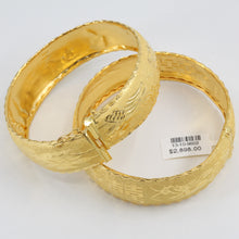 Load image into Gallery viewer, One Pair Of 24K Solid Yellow Gold Wedding Dragon Phoenix Bangles 22.5 Grams
