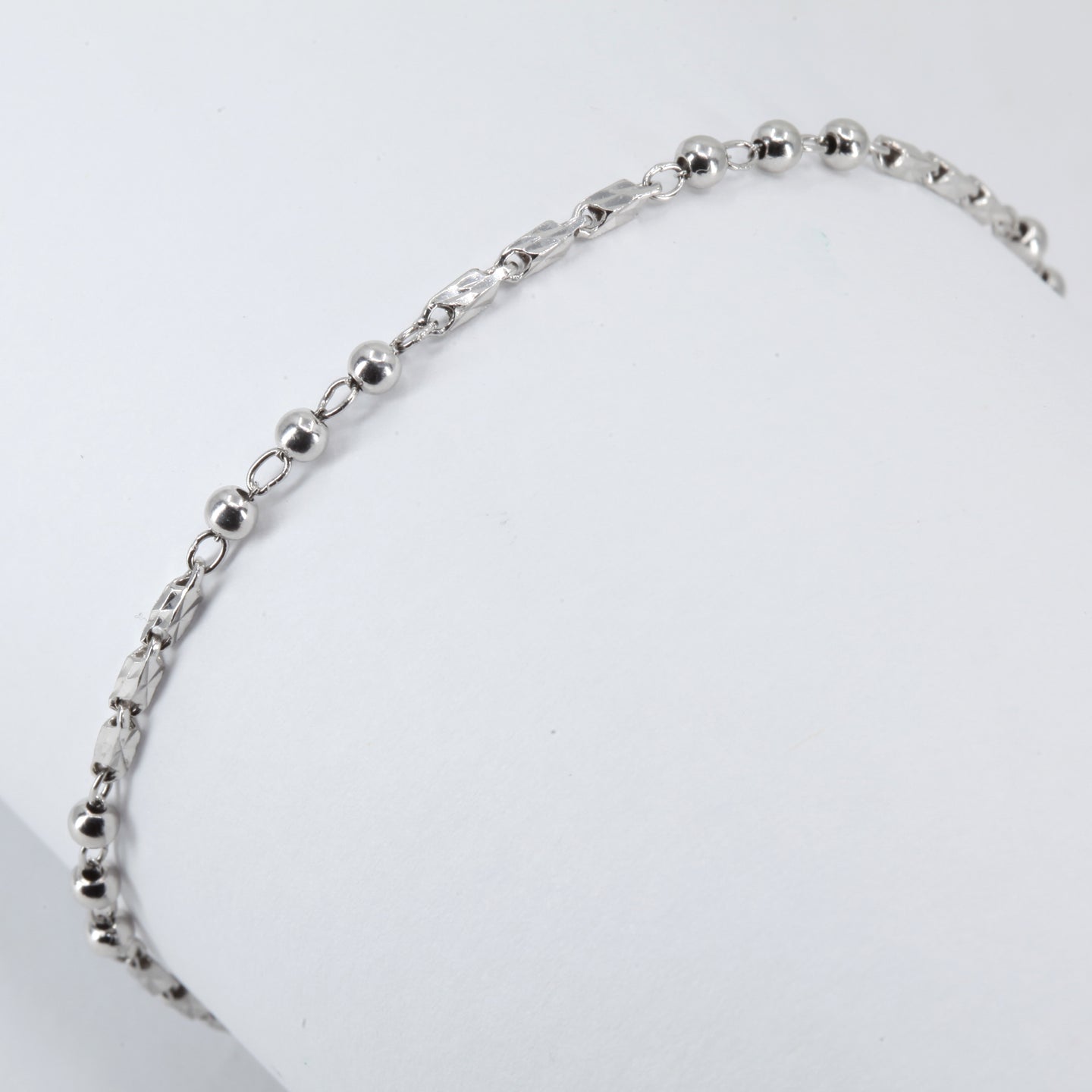 Platinum Women Beads Design Bracelet 4.5 Grams 7.5