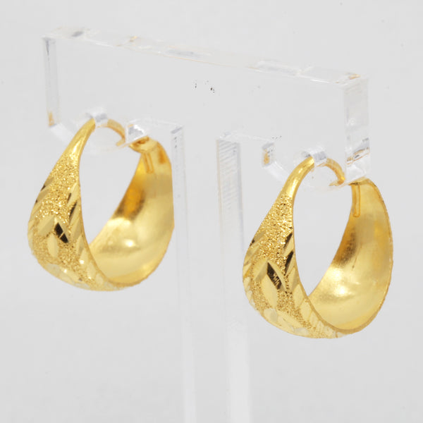 24K Solid Yellow Gold Star Hoop Earrings 3.9 Grams