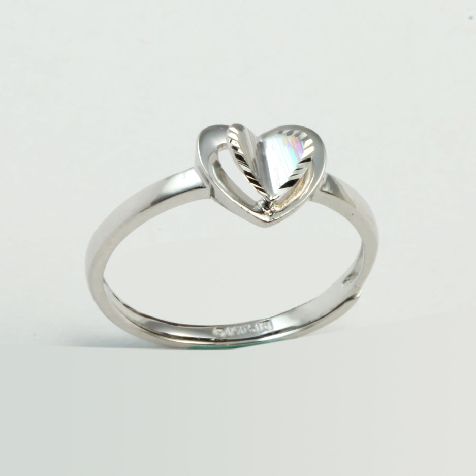 Platinum Women Heart Ring 2.6 Grams