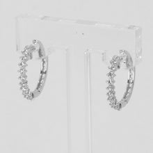 將圖片載入圖庫檢視器 18K Solid White Gold Diamond Hoop Earrings D0.32 CT
