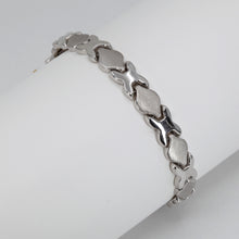Load image into Gallery viewer, 14K Solid White Gold Woman Hugs &amp; Kisses XO Love Design Bracelet 7 1/8&quot; 10.5 Grams
