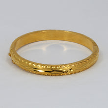 Load image into Gallery viewer, 24K Solid Yellow Gold Diamond-cut Design Bangle 28.61 Grams 999
