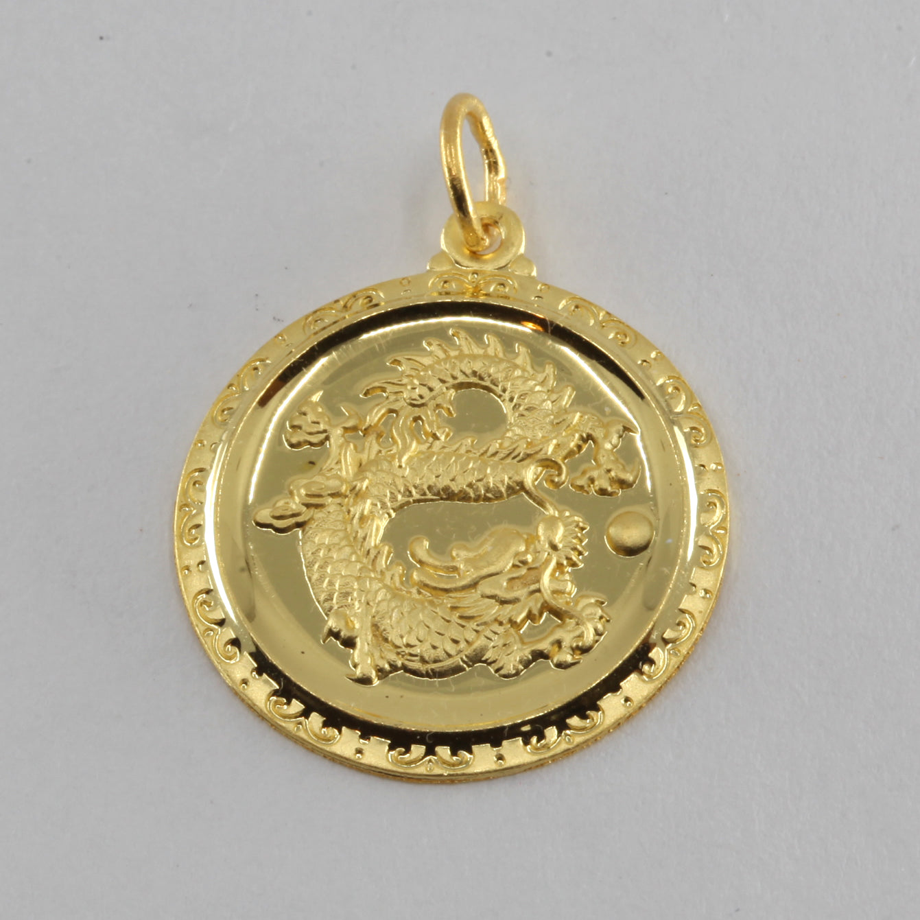 24K Solid Yellow Gold Round Zodiac Dragon Pendant 5.7 Grams