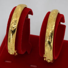 將圖片載入圖庫檢視器 One Pair Of 24K Solid Yellow Gold Wedding Dragon Phoenix Bangles 31.5 Grams
