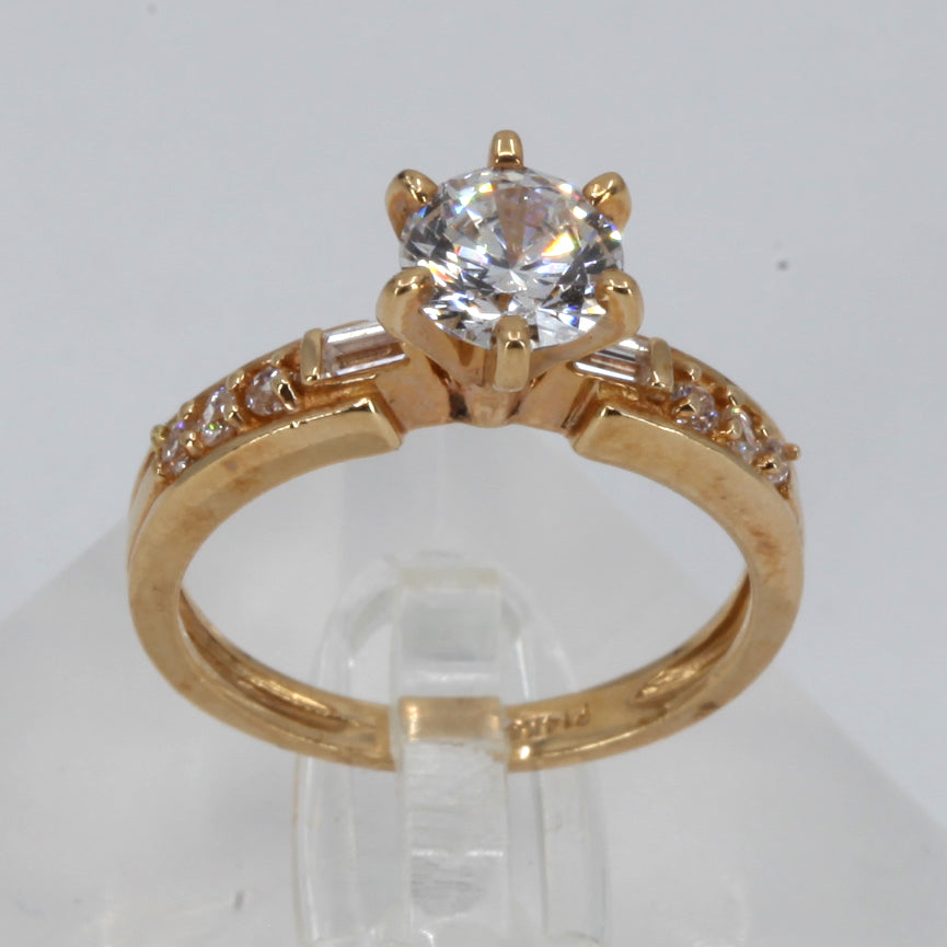 14K Yellow Gold Round Cubic Zirconia Woman Engagement Ring 3.9 Grams