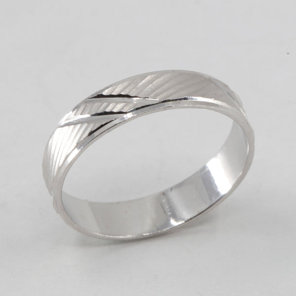 One Pair of Platinum Wedding Band Rings 7.8 Grams