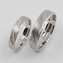 Load image into Gallery viewer, One Pair of Platinum Wedding Band Rings 10 Grams
