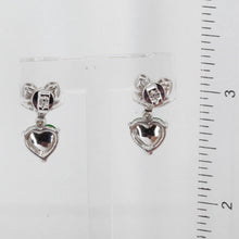 將圖片載入圖庫檢視器 18K White Gold Diamond Green Jade Heart Hanging Earrings D0.28 CT
