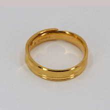Load image into Gallery viewer, 24K Solid Yellow Gold Diamond-Cut Band Ring 7.1 Grams
