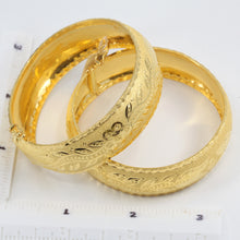 Load image into Gallery viewer, One Pair Of 24K Solid Yellow Gold Wedding Flower Bangles 22.7 Grams
