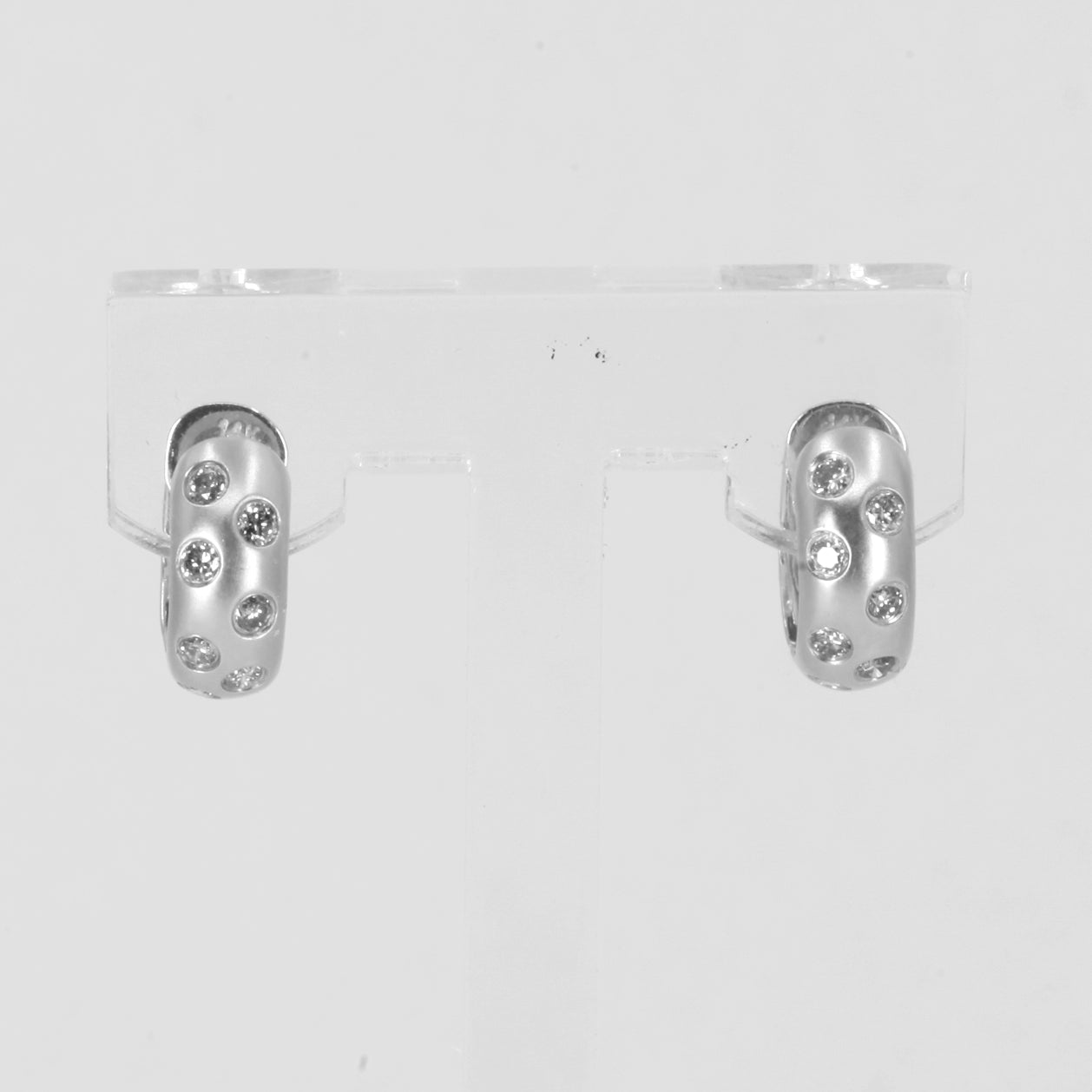 14K Solid White Gold Diamond Hoop Earrings D0.38 CT