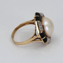 Load image into Gallery viewer, 14K Solid Yellow Gold Diamond Mabe Pearl Onyx Ring 5.8 Grams
