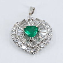 將圖片載入圖庫檢視器 18K White Gold Diamond Emerald Heart Pendant E1.56CT D3.06CT
