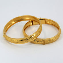 將圖片載入圖庫檢視器 One Pair Of 24K Solid Yellow Gold Wedding Dragon Phoenix Bangles 34.5 Grams
